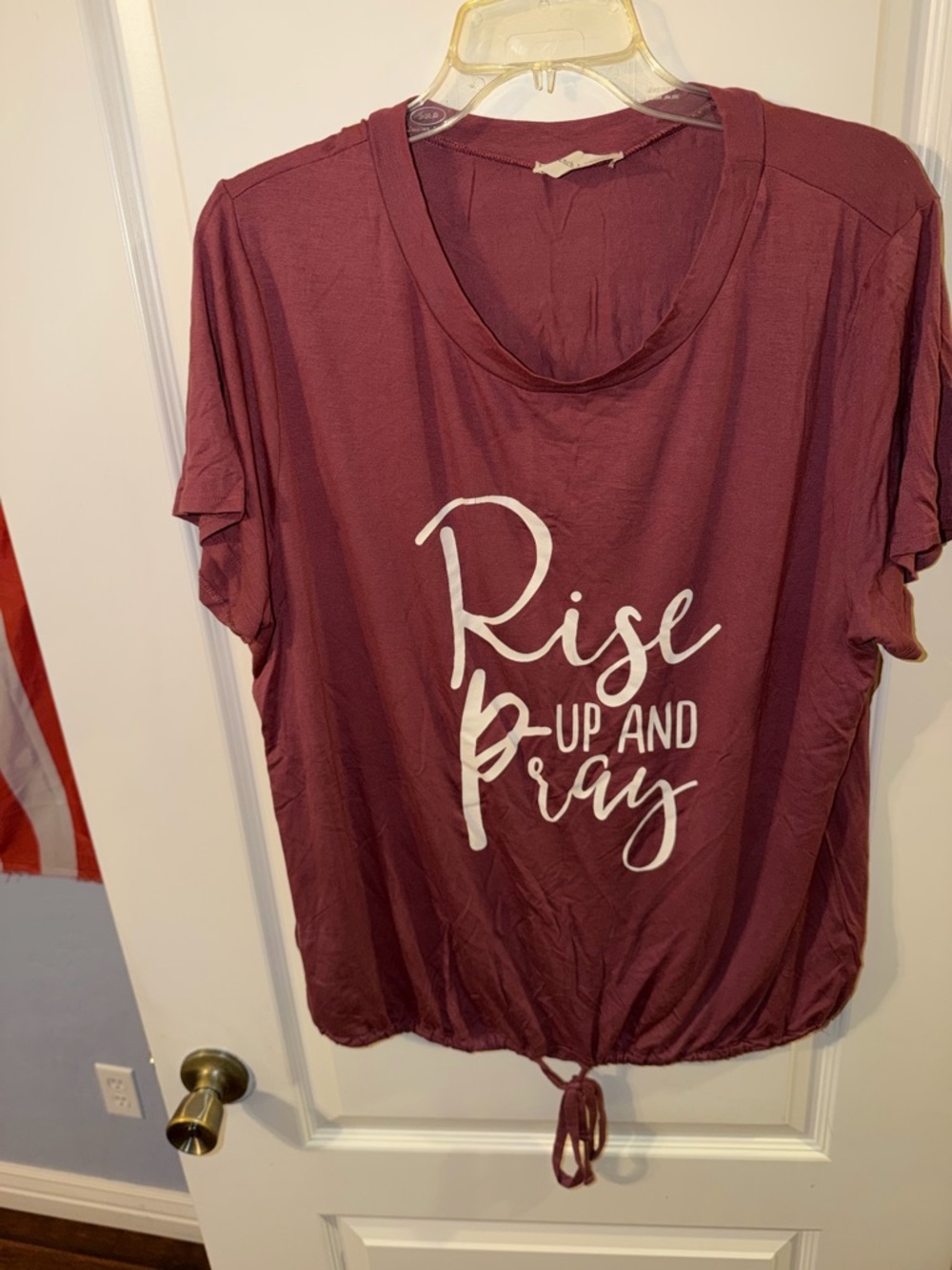 french pastry Burgundy 'Rise Up and Pray' Short Sleeve Tie-Hem Tee